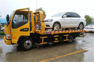 溪湖附近拖车救援24小时服务热线